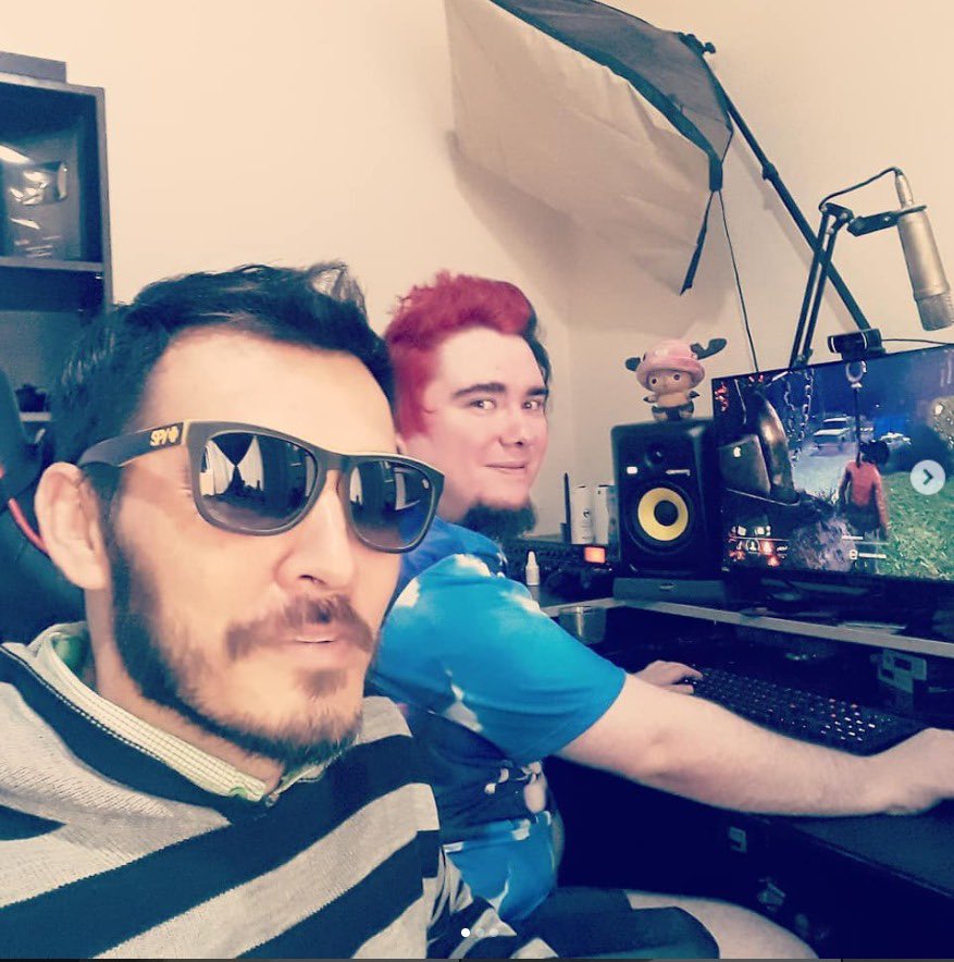 jugando dead by daylight con mi amiguito elin